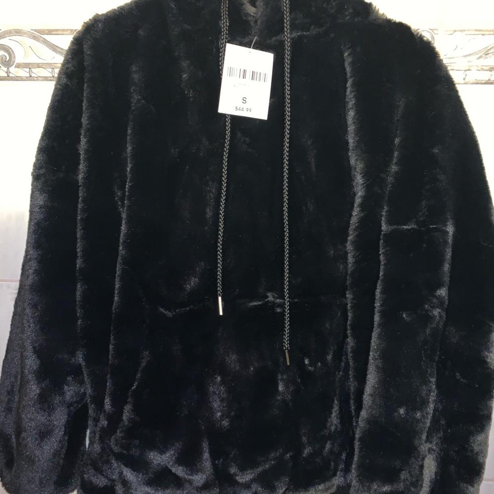 NEW Forever 21 Furry pullover hoodie